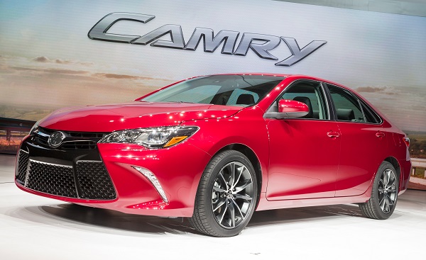 Xe Toyota Camry 2015